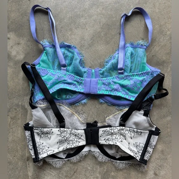 2 Pair! Victoria’s Secret Very Sexy Unlined Demi Lace Underwire Bra - Picture 2 of 6